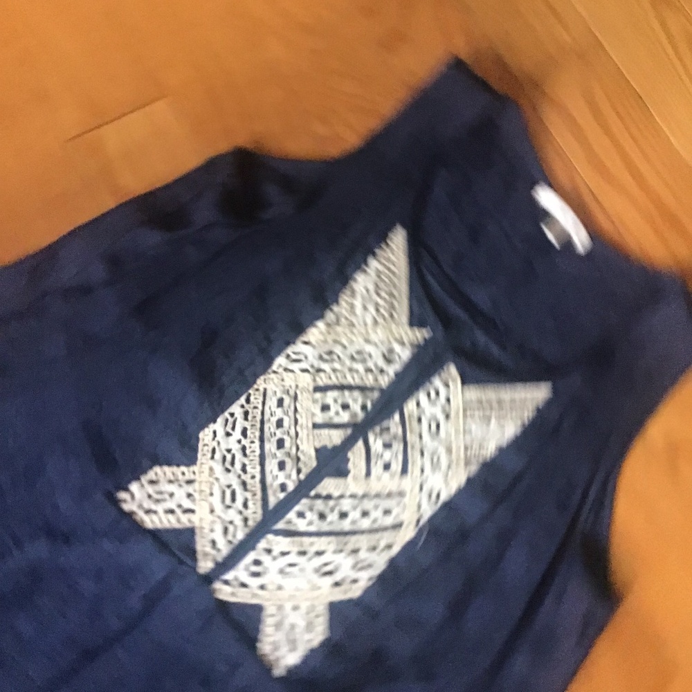 Top - Picture 3 of 3